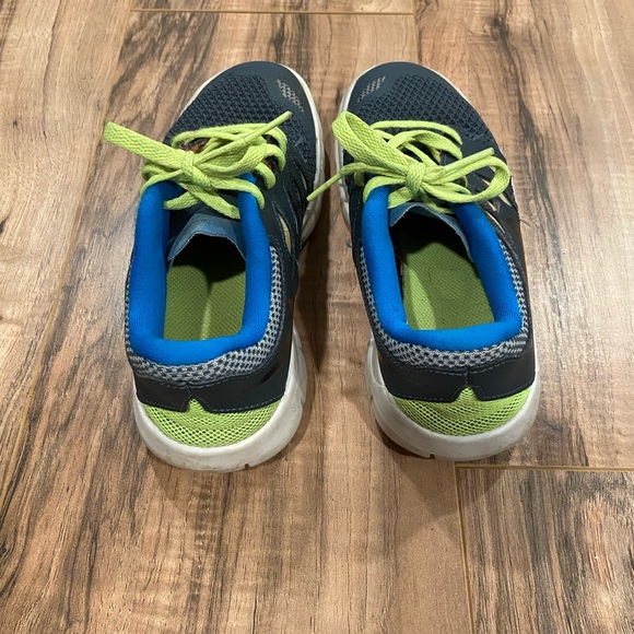 🌵Free 5.0 PS 'Dark Magnet Grey Volt Blue' Sz 3Y - Picture 4 of 6